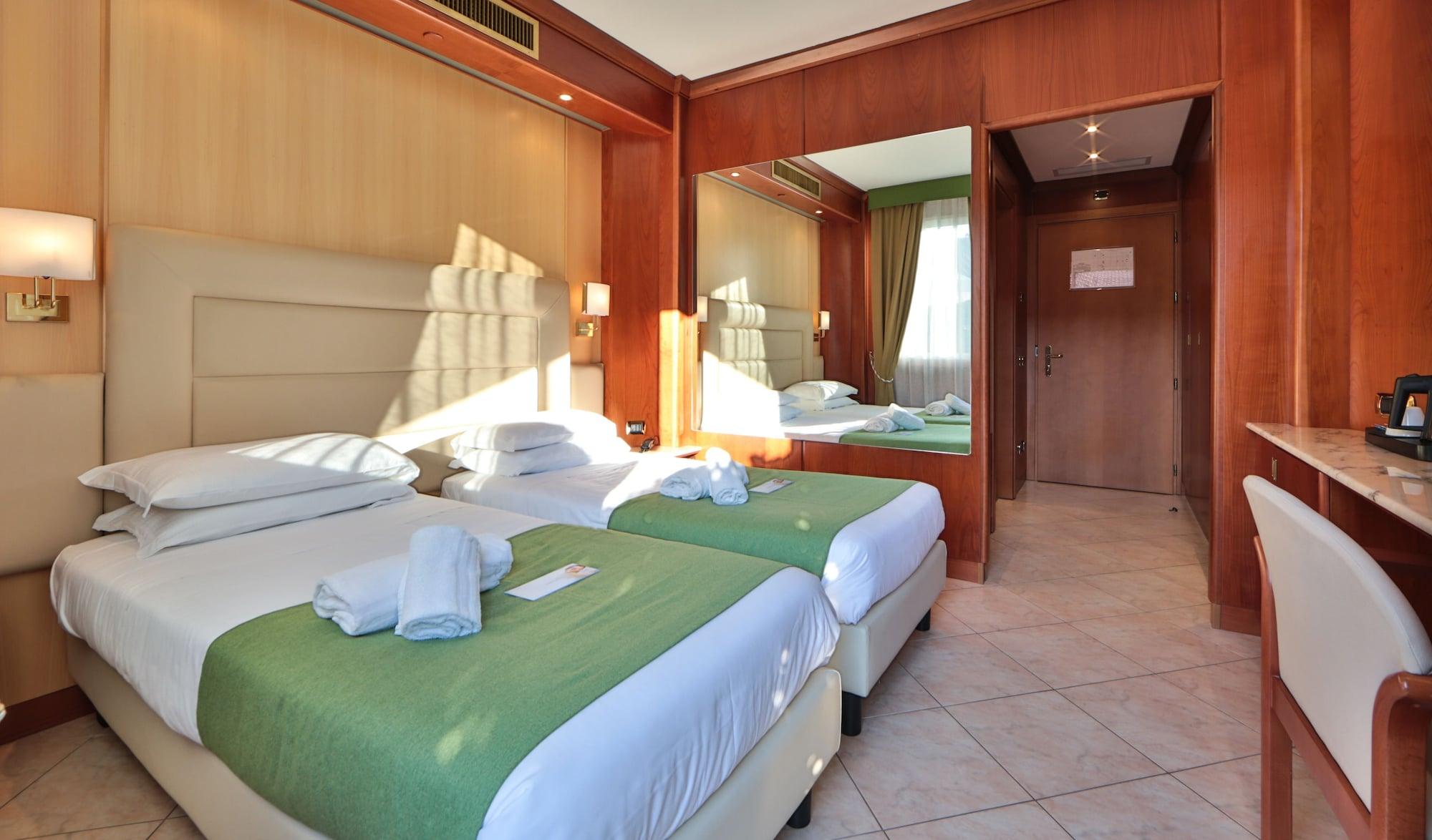 Best Western Hotel Anthurium Санто Стефано ал Маре Екстериор снимка