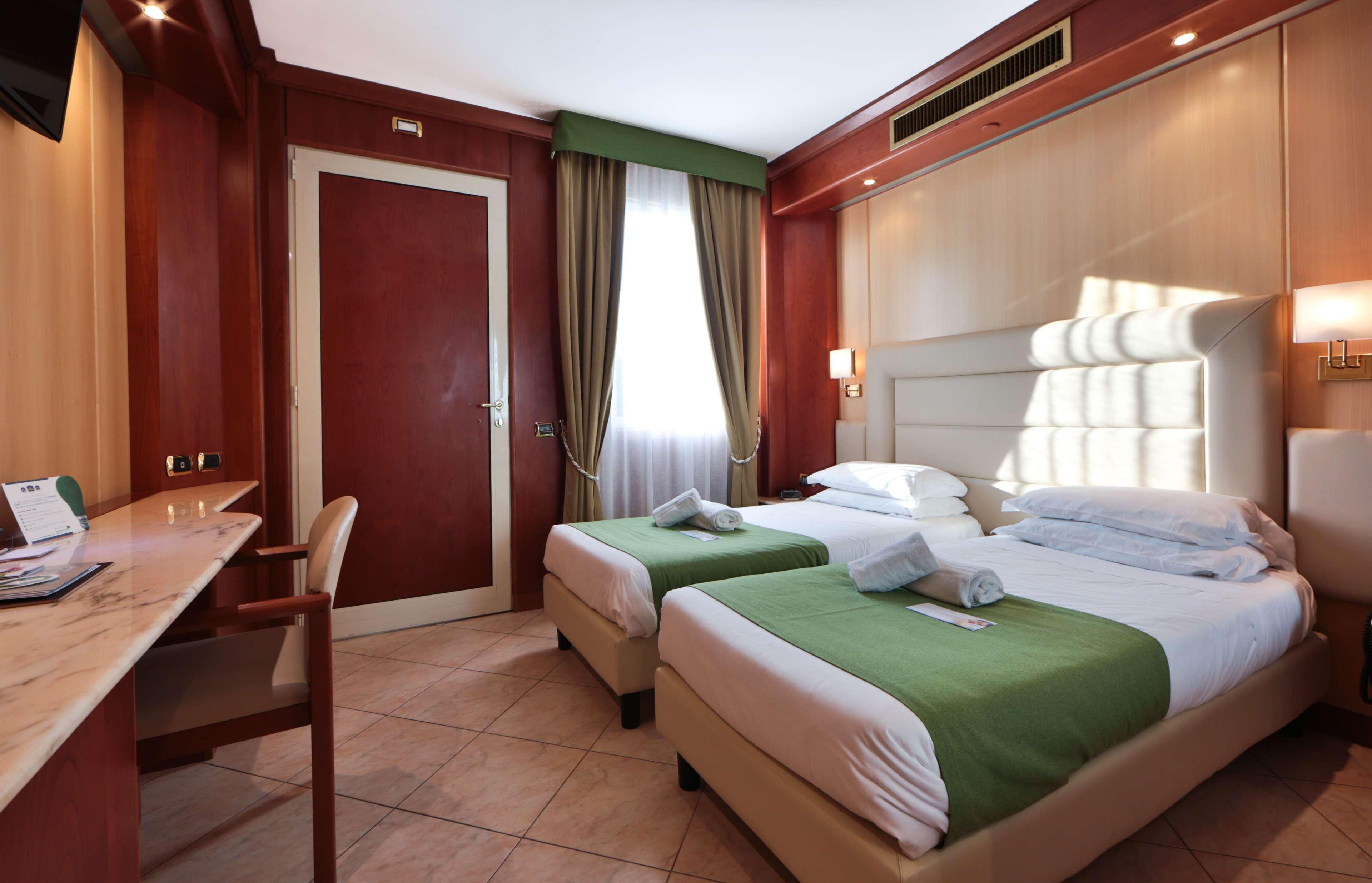Best Western Hotel Anthurium Санто Стефано ал Маре Екстериор снимка